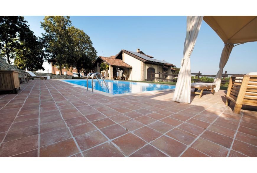 25x25 cm quadratische Terracotta-Fliese