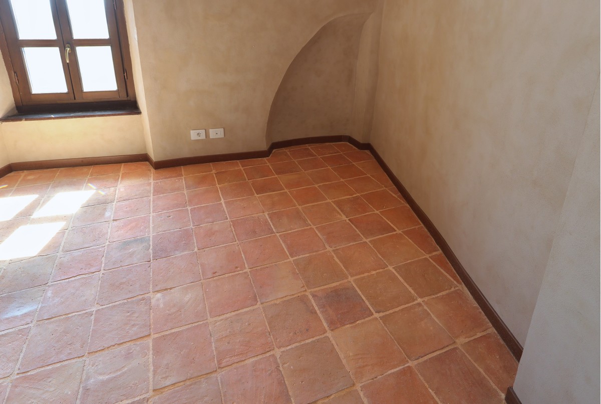 25x25 cm quadratische Terracotta-Fliese